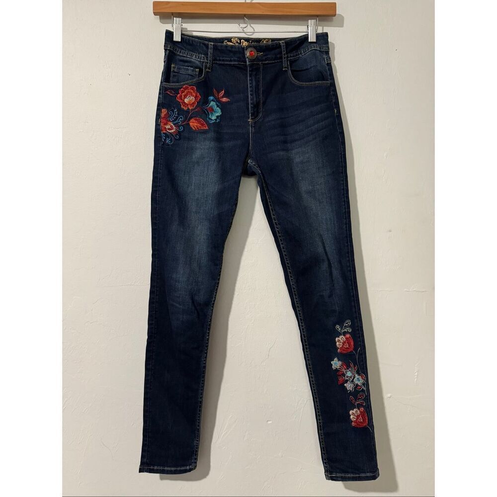 Desigual Embroidered Jeans size 30